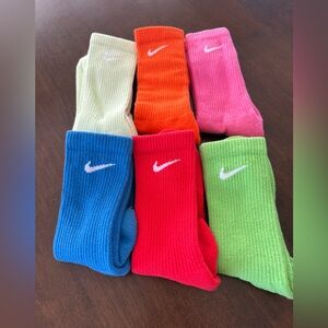 Nike Dri-Fit Crew Socks Lot of 6 Multicolor Athletic Gym Training
